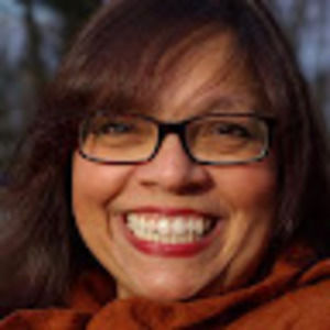 Meet your Posher, Monique